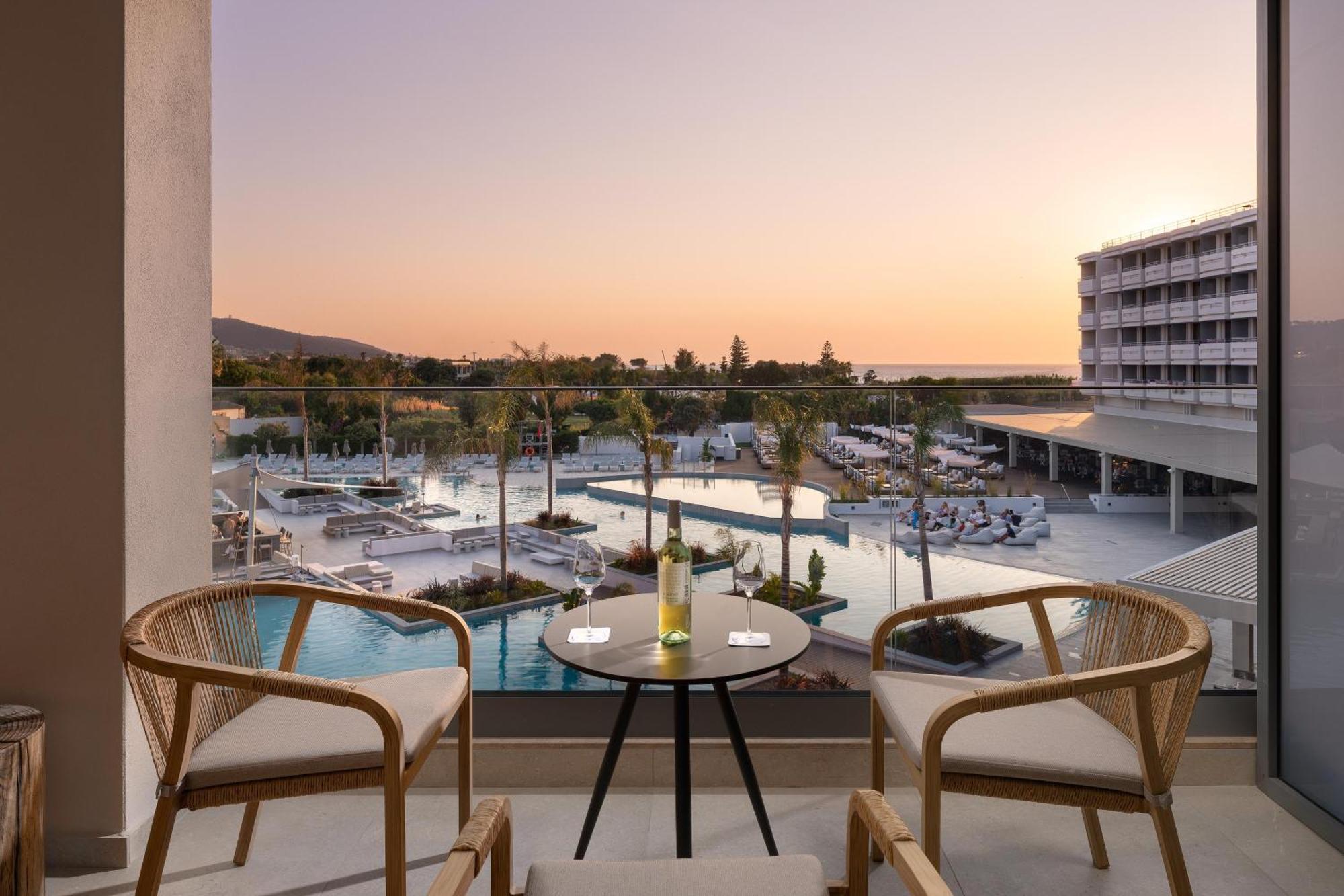 Electra Palace Rhodes 伊利索斯 外观 照片 View from a room at the hotel