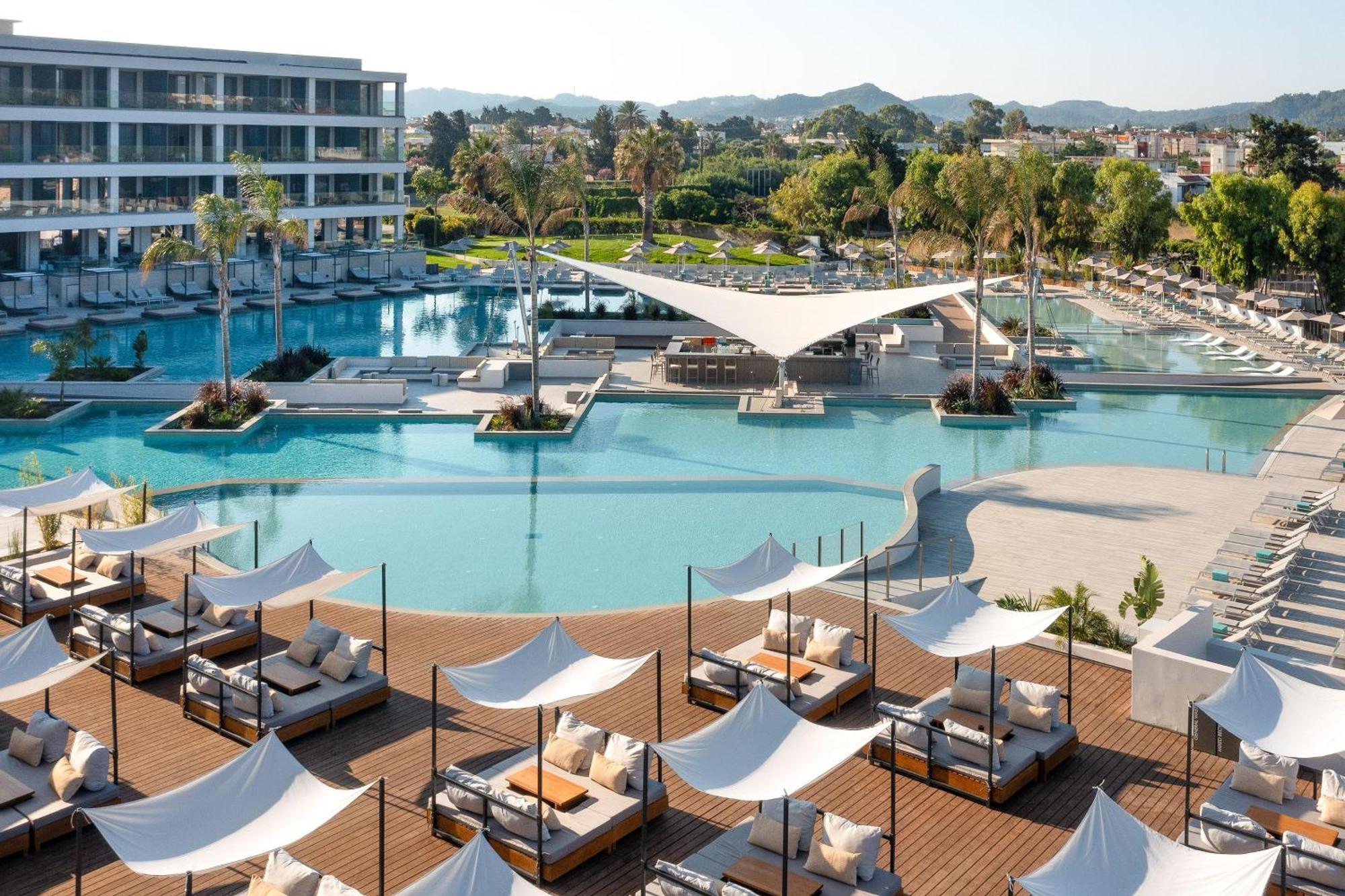 Electra Palace Rhodes 伊利索斯 外观 照片 The resort's lagoon