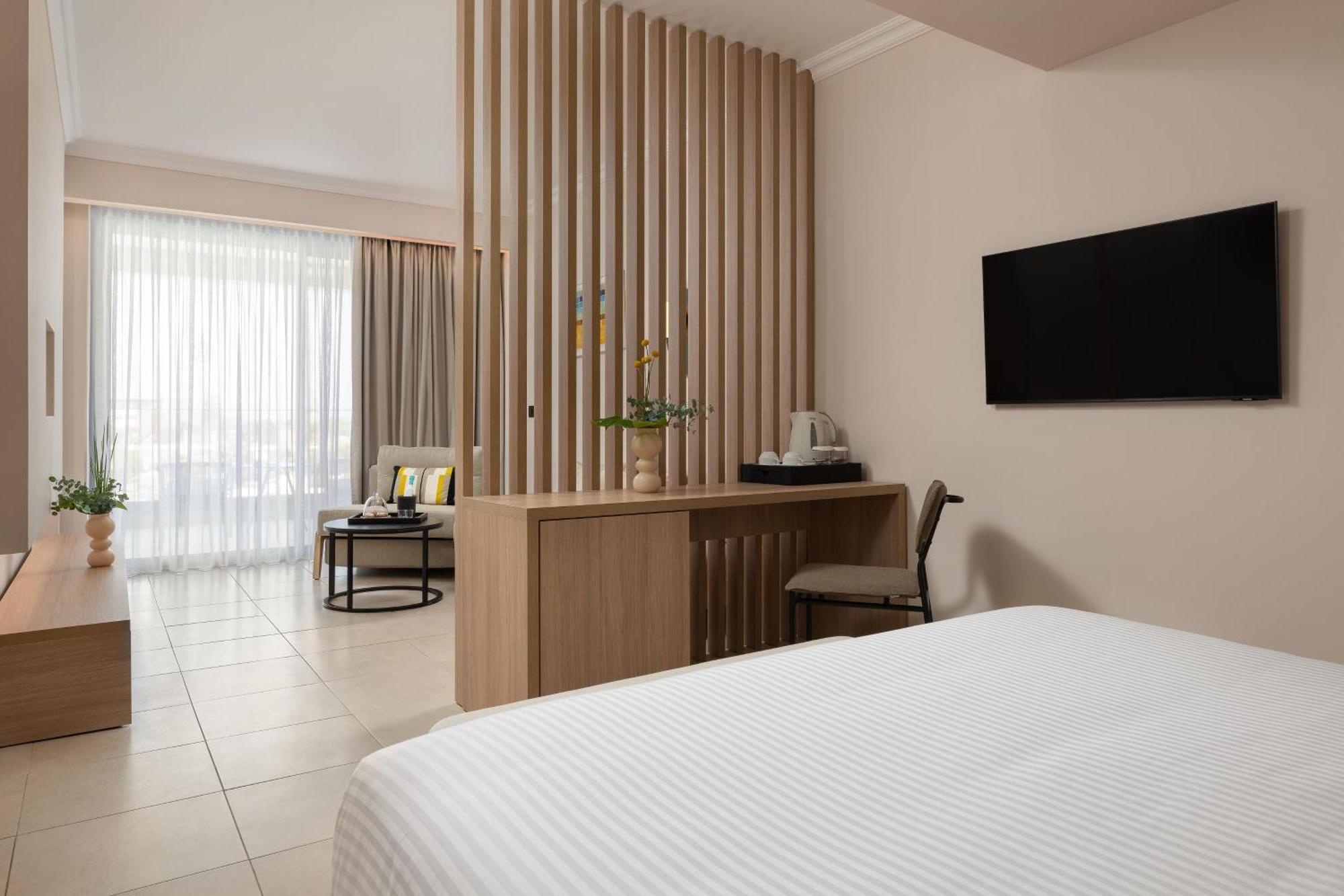 Electra Palace Rhodes 伊利索斯 外观 照片 A room at the hotel